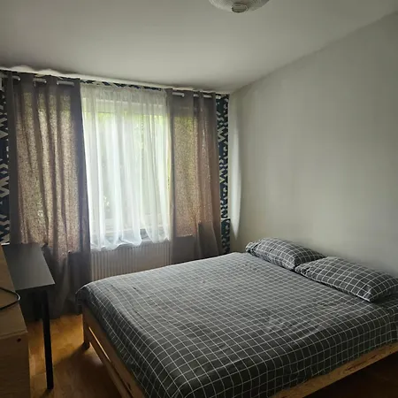 Guest House Hostel