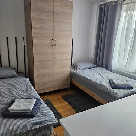Guest House Hostel *